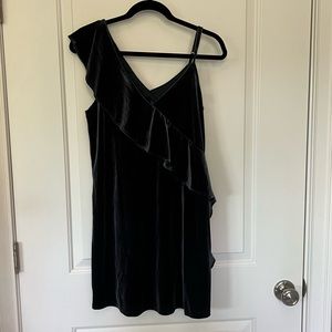 Unique Blue-Green Ruffled Shoulder Dress